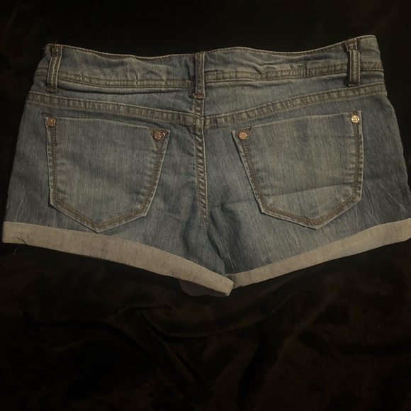 Y2K Baby phat size 7 shorts - Picture 3 of 6